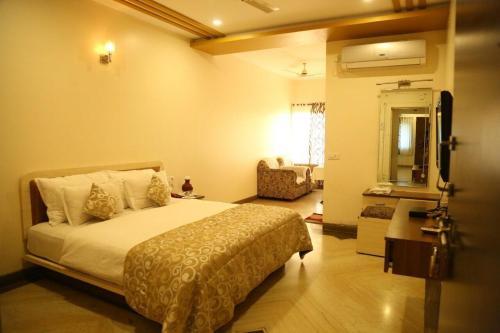 Hotel Manju Palace