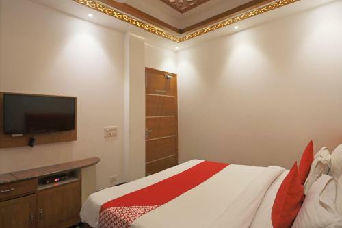 Hotel Oyo 15183 Jjk Home Stay