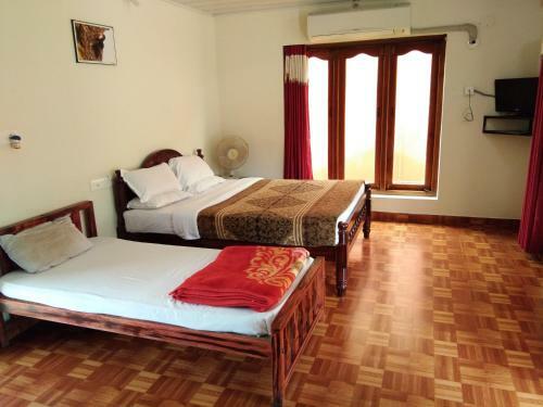 Hotel Misty Woods Resort