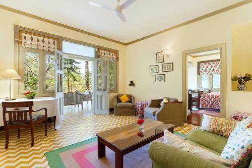 Hotel 7 Pines - " An English Retreat"