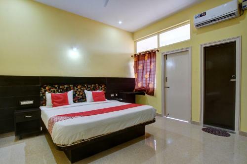 Hotel Oyo 26801 Ss Residency