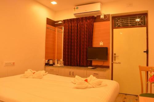 Hotel Sri Sarvesha Residency