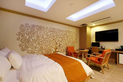 Suwon Orsay Business Hotel