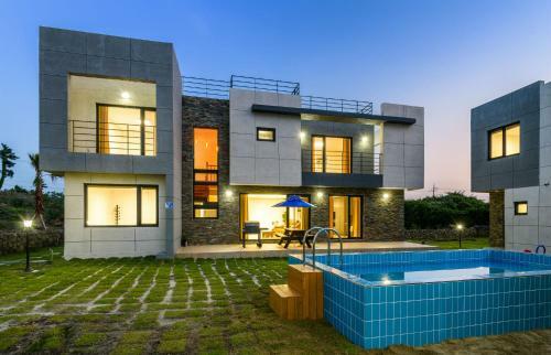 Apartamento Chandelier Pension