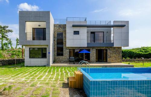 Apartamento Chandelier Pension