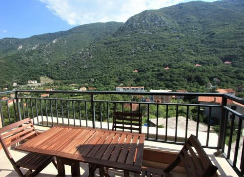 Two Bedrooms Lux Apartment Morinj