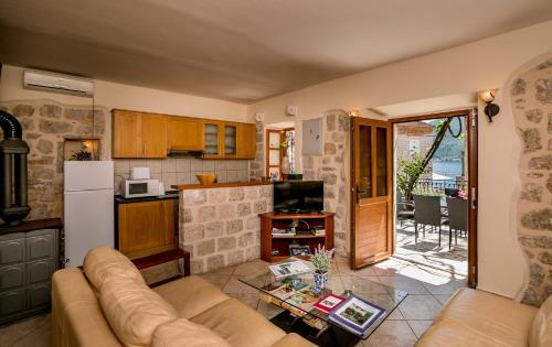 Holiday Home Hollick
