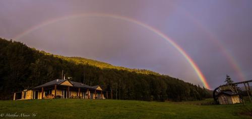 Ahaura Lodge & Waterwheel Farm