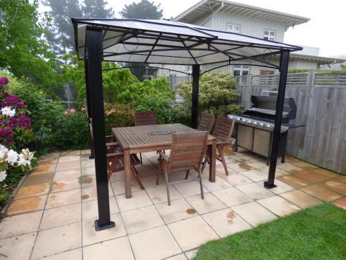Bed & Breakfast Elbon House