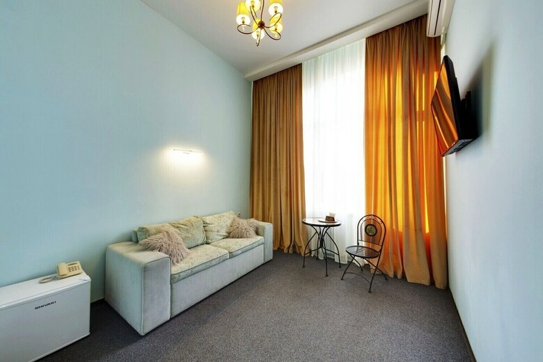 Hotel Marton Sholokhova