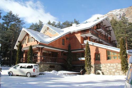 Hotel Shaman Chalet Near Elbrus