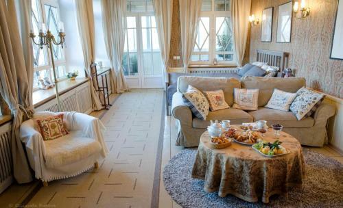 Hostal Russko-frantsuzsky Hotel Chastny Vizit