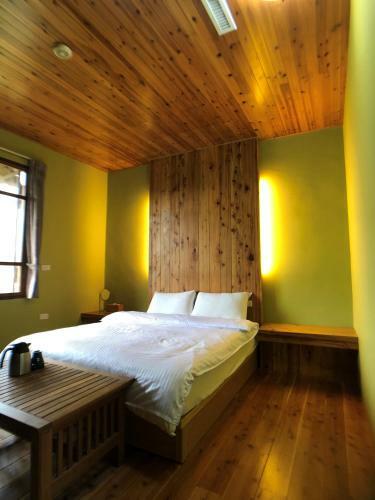 Jiji Village Villa B&B