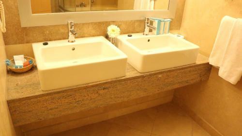 Adrina Termal Health & Spa Hotel