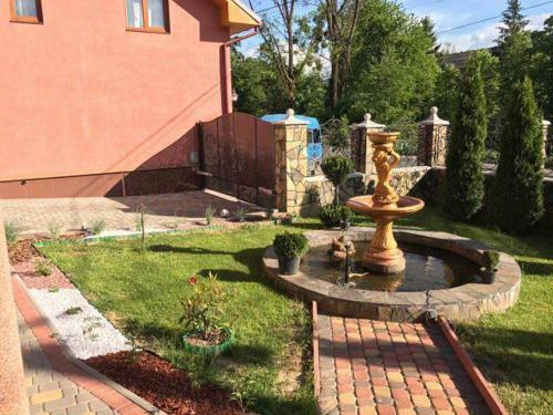 Albergue Hotel- House Svalyava