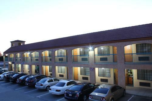 Motel Travelers Inn