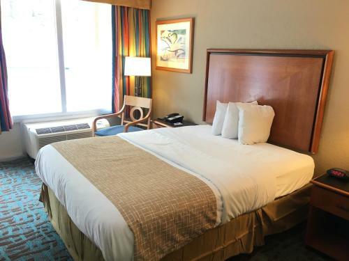 Hotel Baymont By Wyndham Harriman
