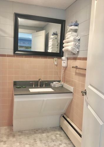 Hotel Elk Rapids Lakeshore Inn