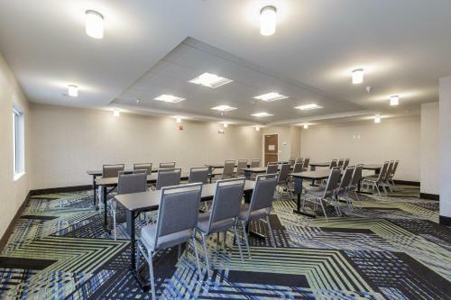 Hotel Holiday Inn Express & Suites South Bend - South