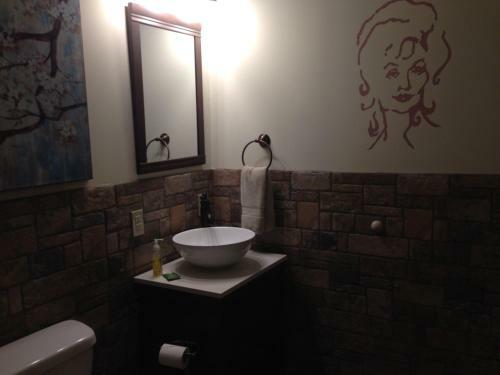 Bed & Breakfast Swan Song Inn