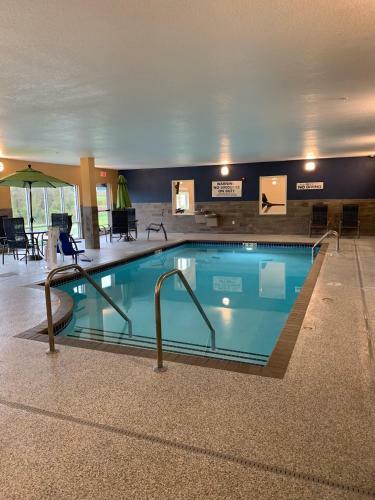 Grandstay Hotel & Suites