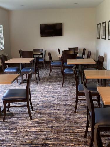Grandstay Hotel & Suites