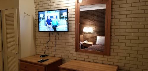 Motel Americas Premier Inn