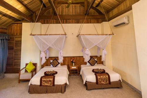 Hotel Qu?nh Vi�n Resort
