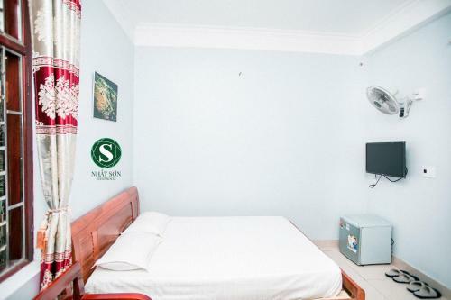 Bed & Breakfast Nhat Son Guesthouse