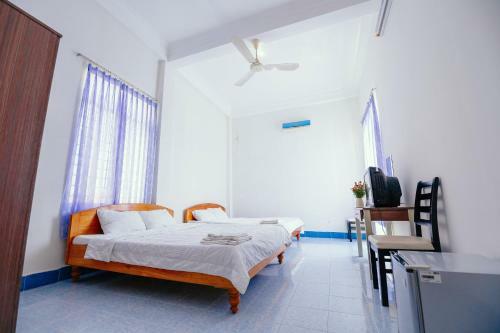Light Hotel