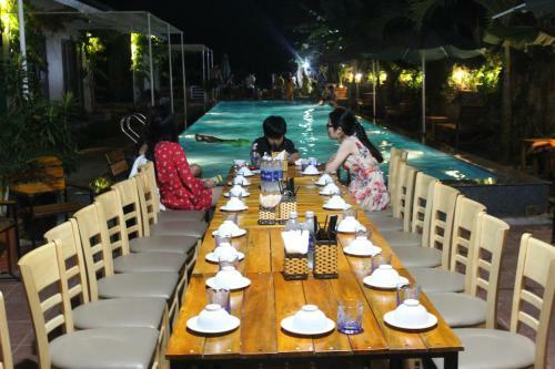 Hotel Son Doong Bungalow
