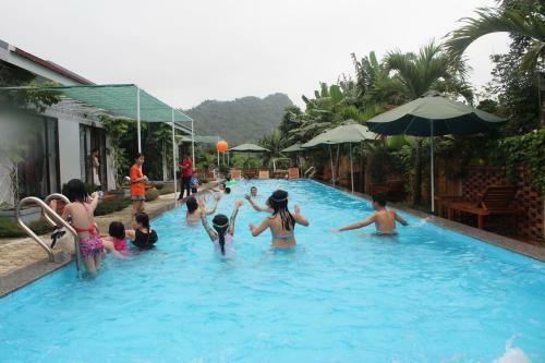 Hotel Son Doong Bungalow