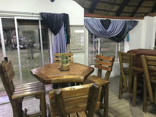 Hotel Molalatau Lodge & Campsites