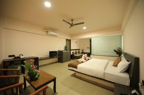 Hotel Shilhaandara