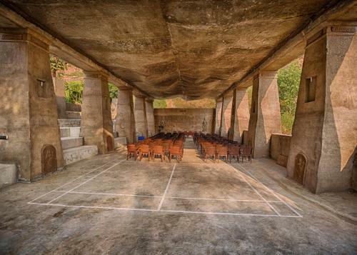 Hotel Shilhaandara