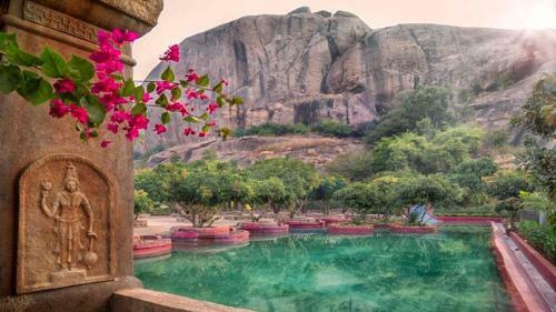 Hotel Shilhaandara