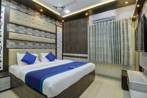 Hotel Oyo 15442 Mahalakshmi Suites