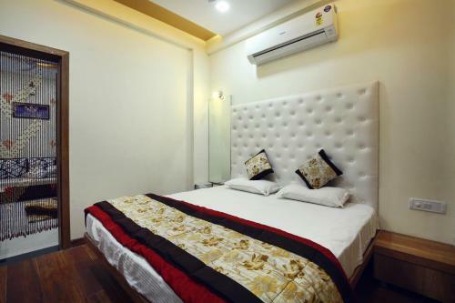 Hotel Girija