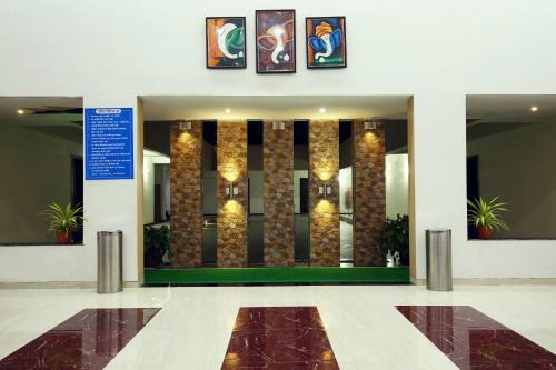 Hotel Girija