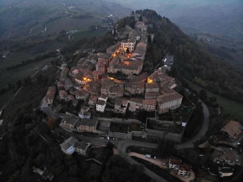 Splendid Apartment With Pool In Monte San Martino
