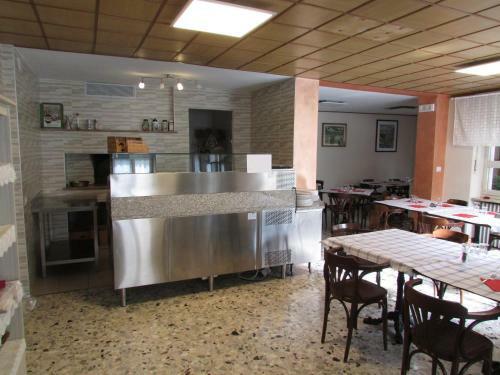 Hostal Affittacamere La Genzianella
