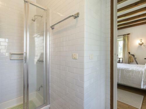 Lesa Villa Sleeps 8 Pool Air Con Wifi