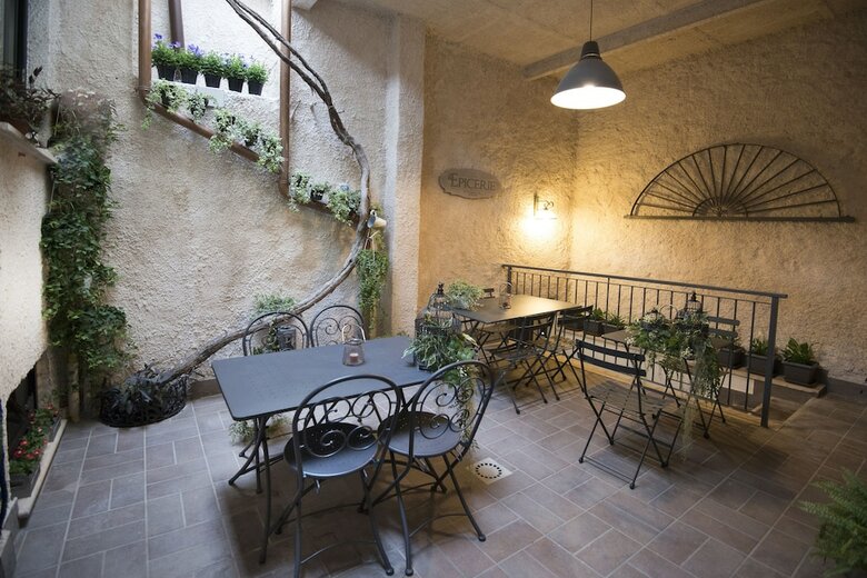 Bed & Breakfast Halex Room&food