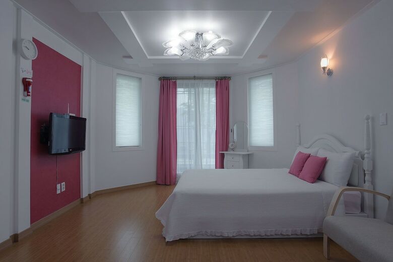 Forest Of Color Pension