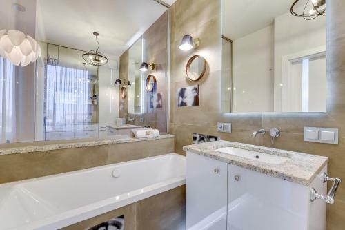 The Darling Riverside By Baltica Apartments