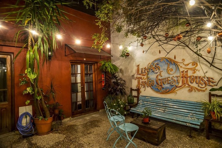 Bed & Breakfast Lina�s Tango Guesthouse