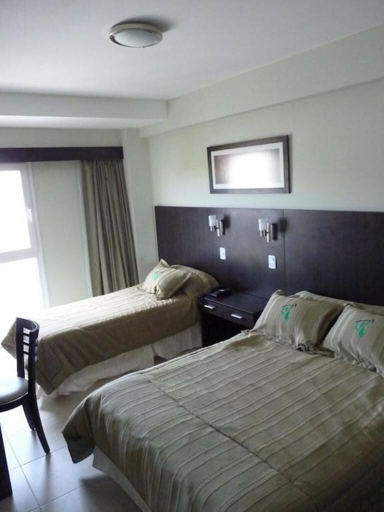 Hotel Osam