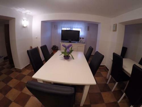 Hostal Pensiunea Laura
