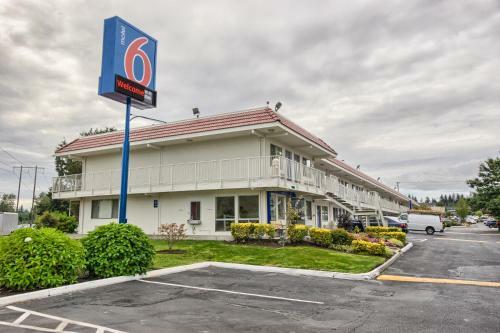 Hotel Motel 6 Everett South