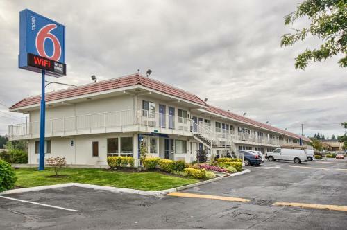 Hotel Motel 6 Everett South